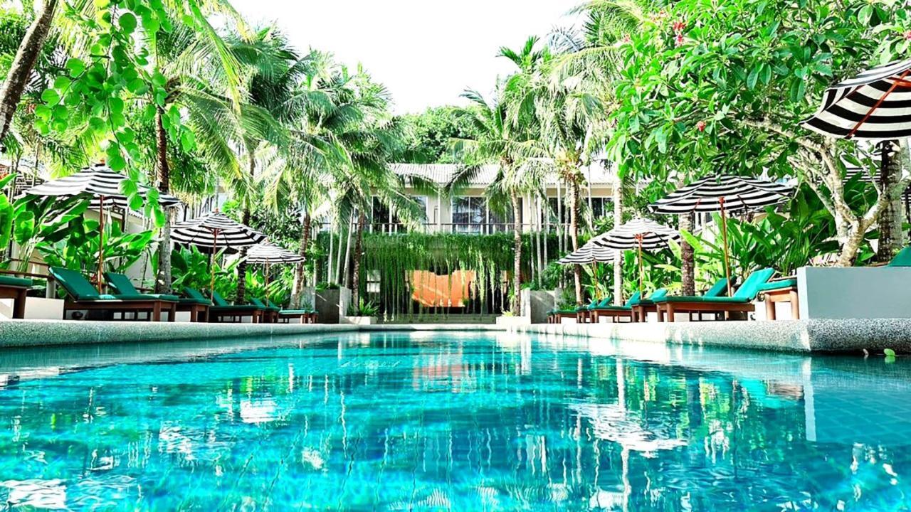 Signature Phuket Resort Чалонг Экстерьер фото